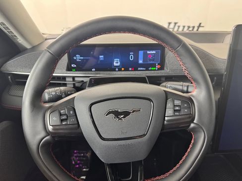 Used 2025 Ford Mustang Mach-E Premium w/ Sport Appearance Package AWD/4WD image 13