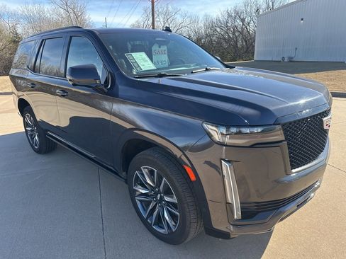 Used 2022 Cadillac Escalade Sport w/ Touring Package image 7