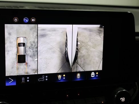 Used 2024 Chevrolet Colorado Z71 w/ Z71 Convenience Package 2 image 51