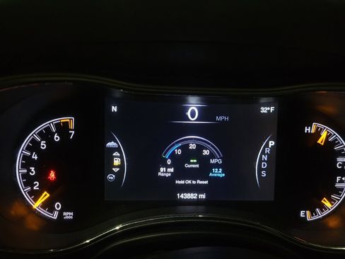 Used 2014 Jeep Grand Cherokee Limited AWD/4WD image 23