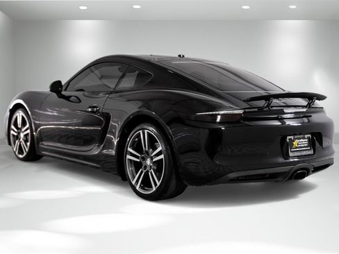 Used 2015 Porsche Cayman image 8