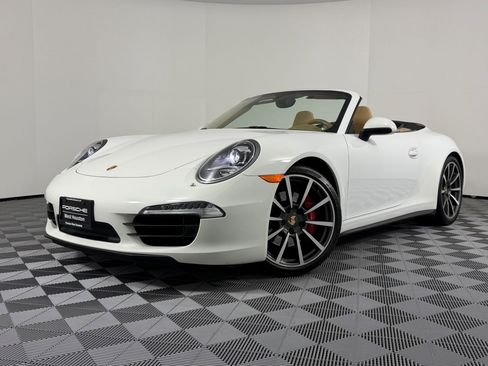 Used 2014 Porsche 911 Carrera 4S image 1