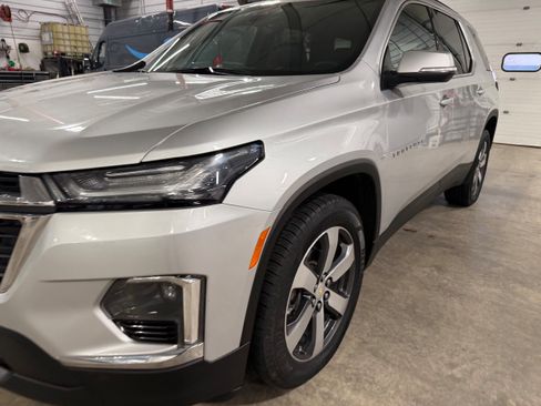 Used 2022 Chevrolet Traverse LT w/ LT Premium Package image 39