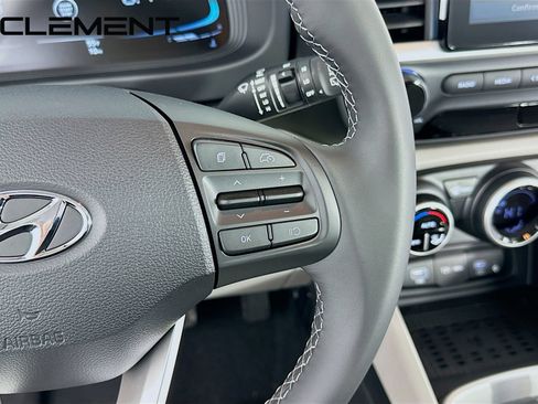 Certified 2026 Hyundai Venue SEL FWD image 17