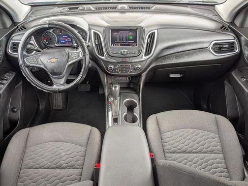 Used 2020 Chevrolet Equinox LT FWD image 16