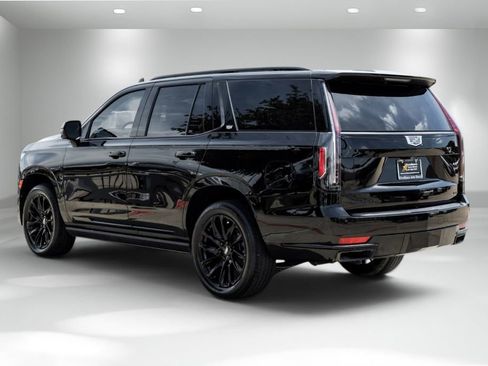 Used 2021 Cadillac Escalade Sport Platinum w/ LPO, ONYX Package AWD/4WD image 9