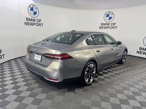 New 2027 BMW 530i xDrive w/ Premium Package AWD/4WD image 6