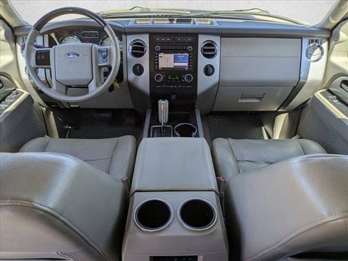 Used 2011 Ford Expedition EL Limited image 17