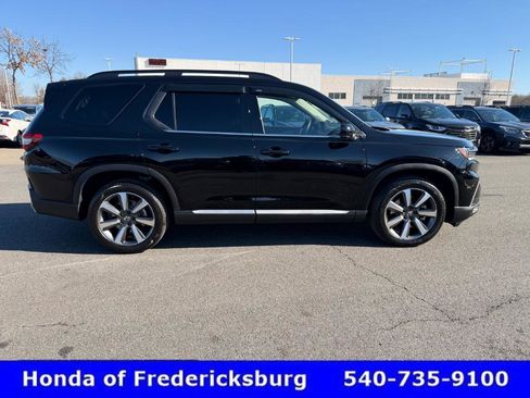 Certified 2025 Honda Pilot Elite image 7