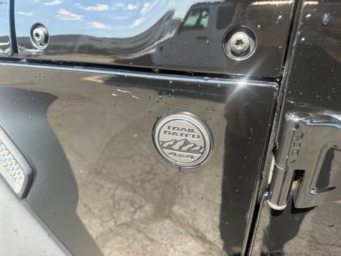 Used 2022 Jeep Wrangler Unlimited Sport AWD/4WD image 10