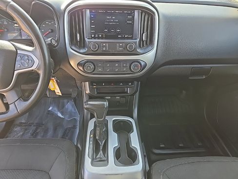 Used 2021 Chevrolet Colorado LT w/ Fleet Safety Package image 17
