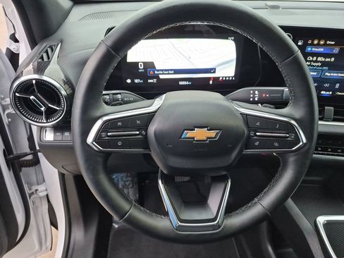 Certified 2025 Chevrolet Equinox LT AWD/4WD image 14