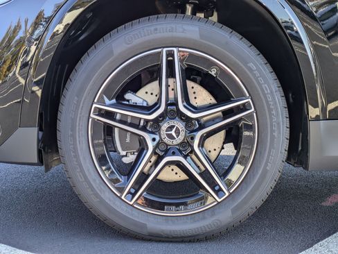 Certified 2025 Mercedes-Benz GLA 250 4MATIC image 13