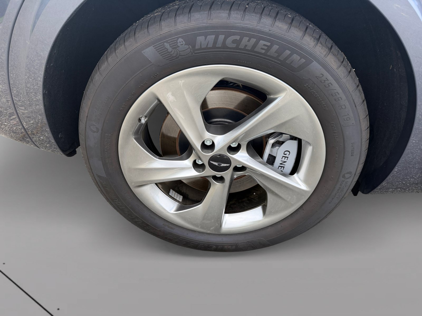 Used 2026 Genesis GV70 2.5T Advanced AWD/4WD image 3