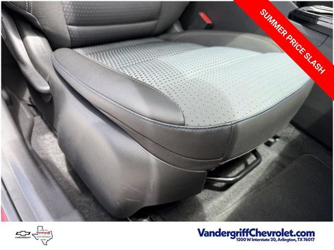 Certified 2025 Chevrolet Trax LT w/ Driver Confidence Package FWD image 26