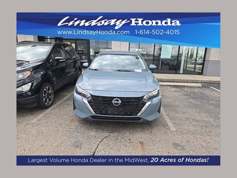 Used 2024 Nissan Sentra SV image 1