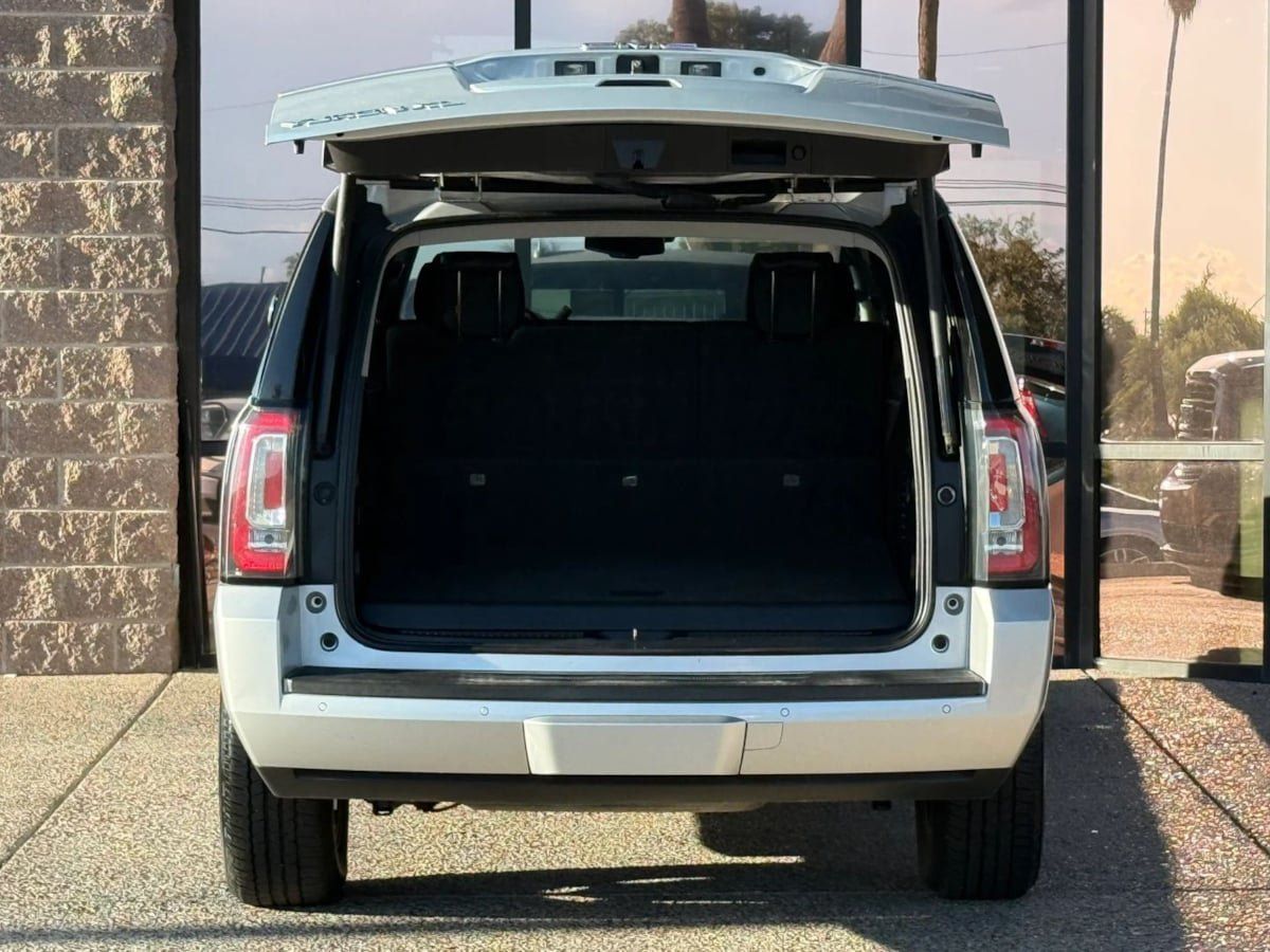 Used 2016 GMC Yukon XL SLT w/ Open Road Package RWD image 30