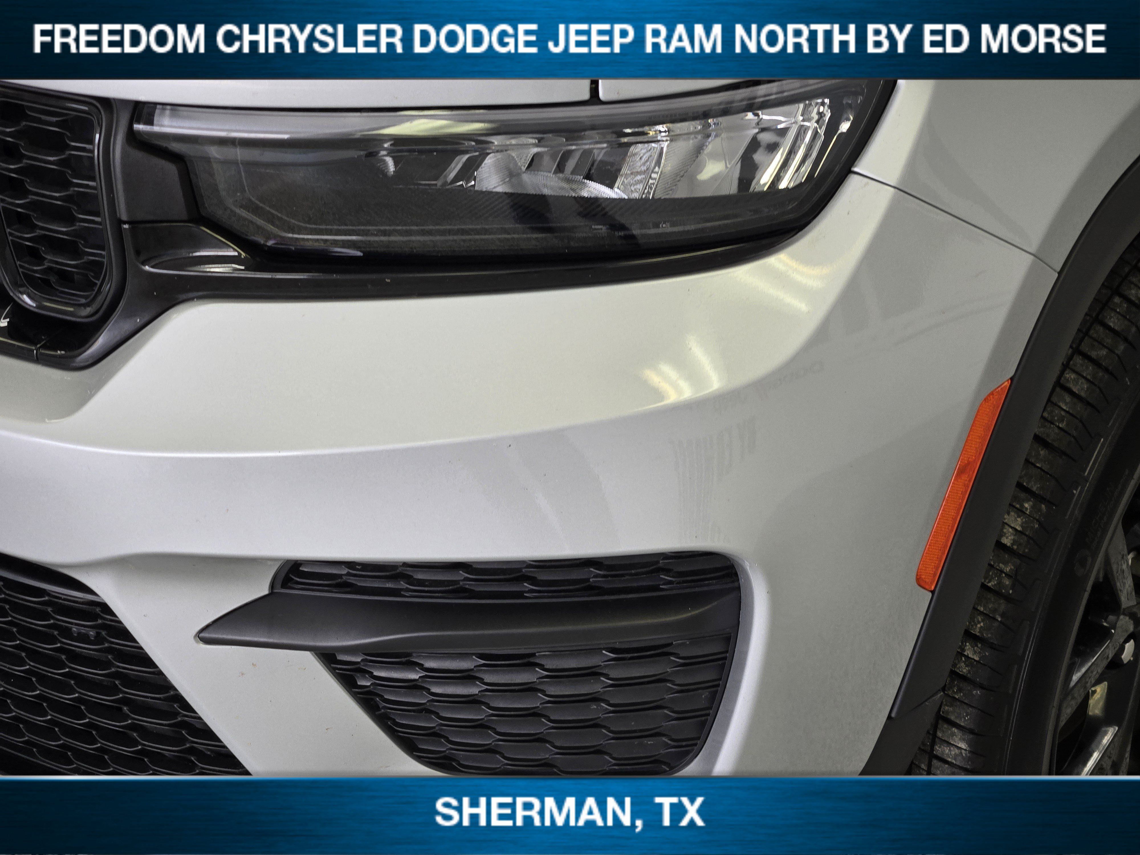 Used 2025 Jeep Grand Cherokee Altitude AWD/4WD image 5