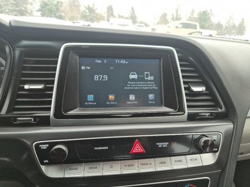 Used 2019 Hyundai Sonata SE w/ Cargo Package image 17