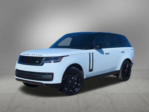 Used 2025 Land Rover Range Rover SE image 1