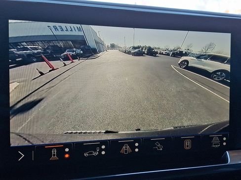 Used 2024 Chevrolet Silverado 1500 High Country w/ Z71 Off-Road Package image 18