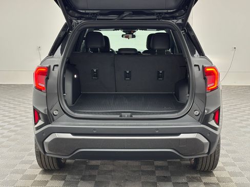 New 2027 GMC Terrain Elevation w/ Elevation Premium Package FWD image 9