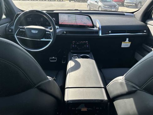 New 2026 Cadillac Vistiq Luxury image 20