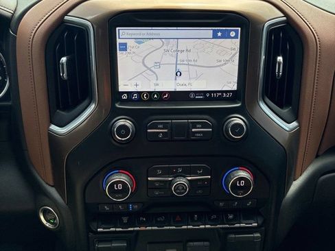 Used 2021 Chevrolet Silverado 3500 High Country AWD/4WD image 10