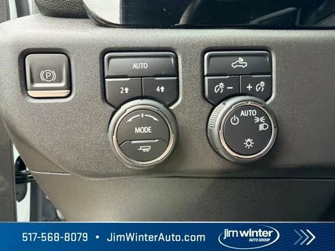 Used 2023 Chevrolet Silverado 1500 LT AWD/4WD image 19
