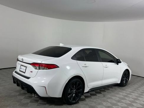Used 2026 Toyota Corolla SE FWD image 5