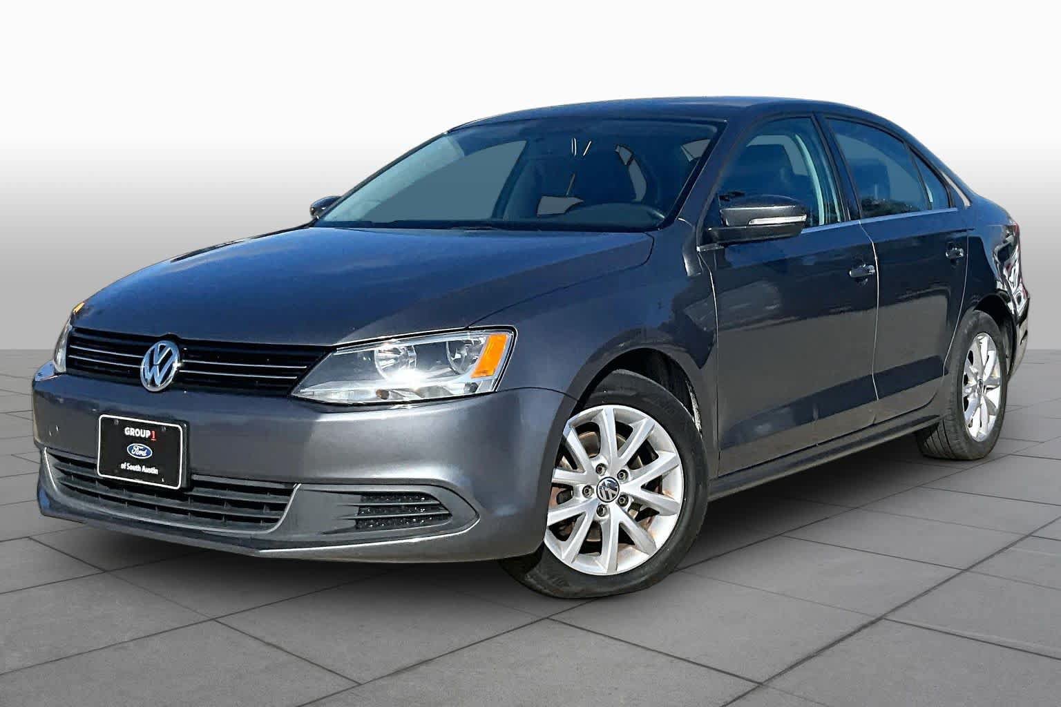 Used 2013 Volkswagen Jetta SE FWD image 35