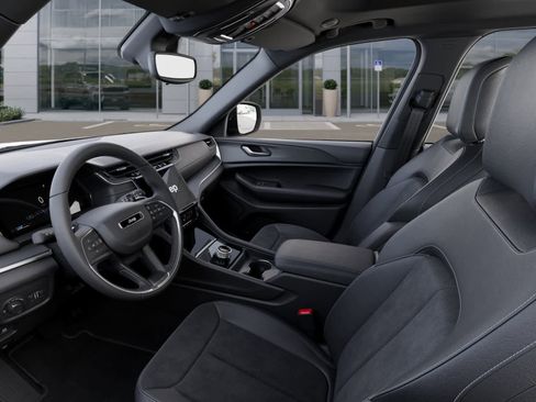 New 2025 Jeep Grand Cherokee Laredo image 22