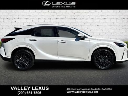 New 2026 Lexus RX 450h AWD w/ Convenience Package image 3