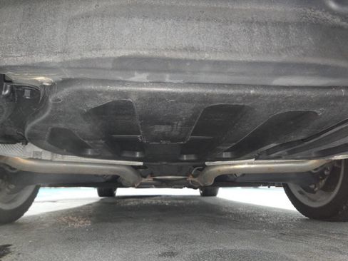 Used 2013 Mercedes-Benz E 350 4MATIC Sedan image 10