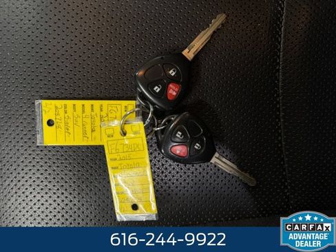 Used 2015 Toyota 4Runner SR5 AWD/4WD image 26