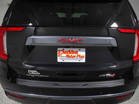 Used 2024 GMC Yukon AT4 w/ Max Trailering Package image 8