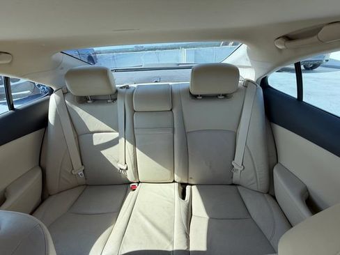Used 2010 Lexus ES 350 FWD image 5