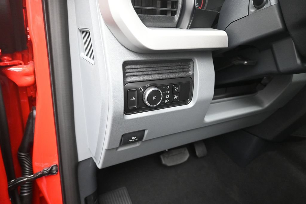 New 2027 Ford F250 XL w/ Tremor Off-Road Package AWD/4WD image 13