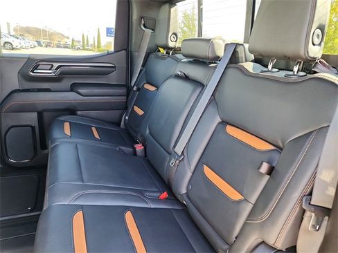 Used 2023 GMC Sierra 1500 AT4 w/ AT4 Premium Package image 18