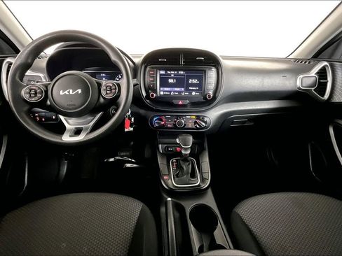 Used 2022 Kia Soul LX w/ Technology Package image 15