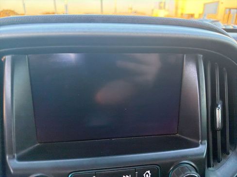 Used 2018 Chevrolet Colorado LT w/ LT Convenience Package image 15