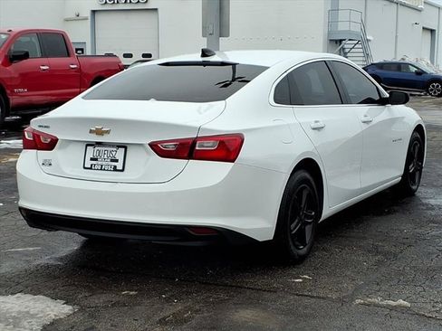 Used 2023 Chevrolet Malibu LS image 3