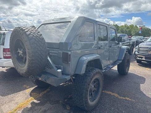 Used 2014 Jeep Wrangler Unlimited Sahara w/ Connectivity Group AWD/4WD image 4