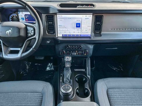 Used 2022 Ford Bronco Outer Banks AWD/4WD image 17