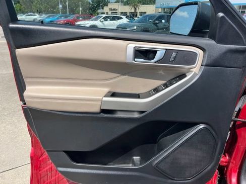Used 2021 Ford Explorer XLT w/ Equipment Group 202A RWD image 10
