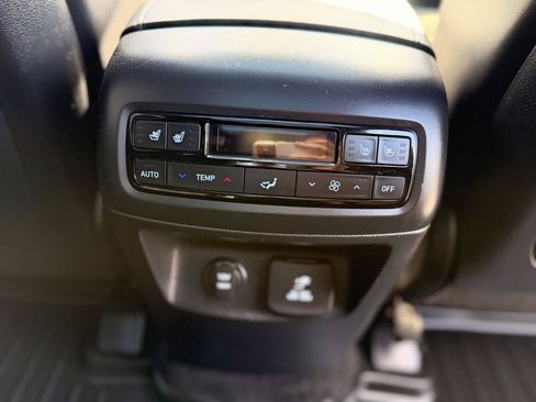 Used 2024 Hyundai Palisade Calligraphy AWD/4WD image 23