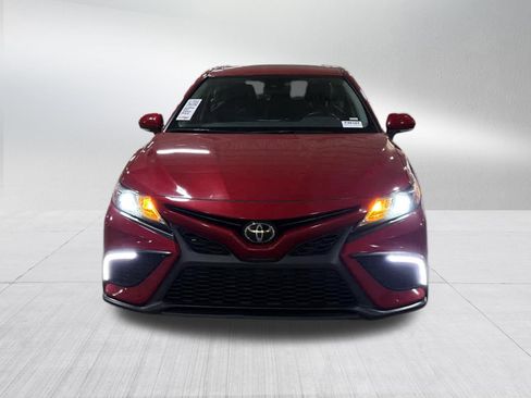 Used 2024 Toyota Camry SE FWD image 7