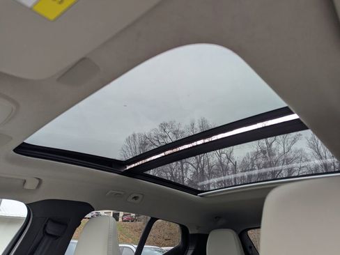 Certified 2026 Volvo XC40 B5 Plus w/ Protection Package Premier image 20