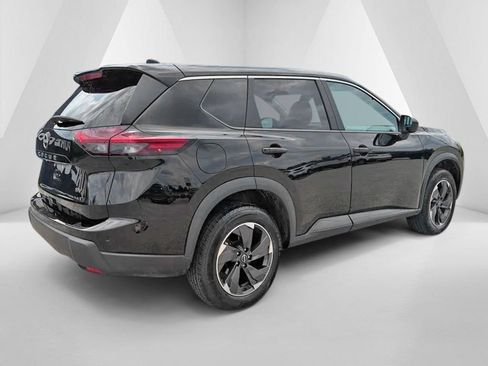 Used 2024 Nissan Rogue SV FWD image 7
