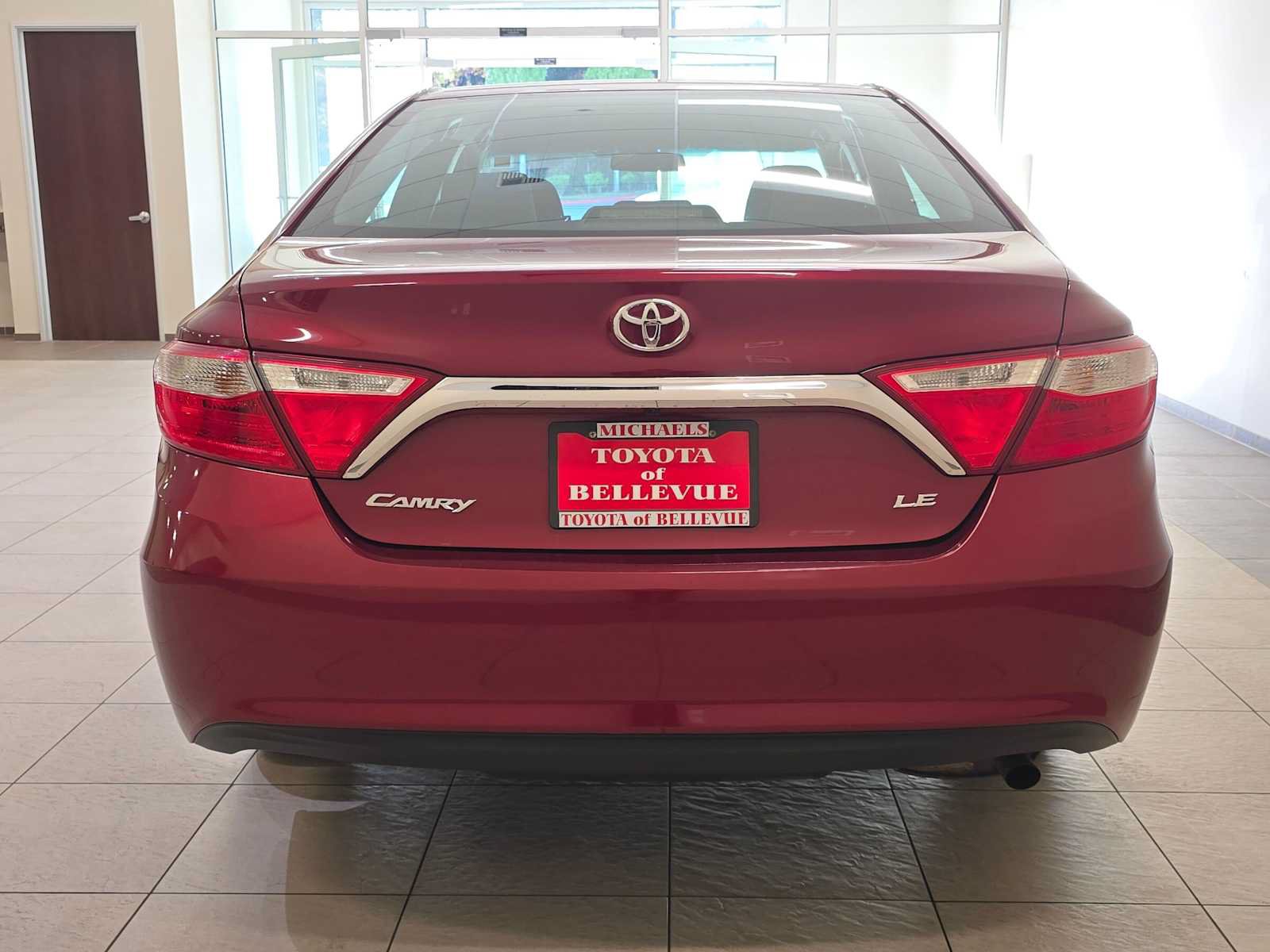 Used 2017 Toyota Camry LE FWD image 5
